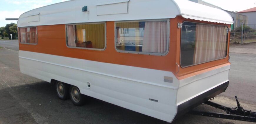 Long Term Caravan LARGE