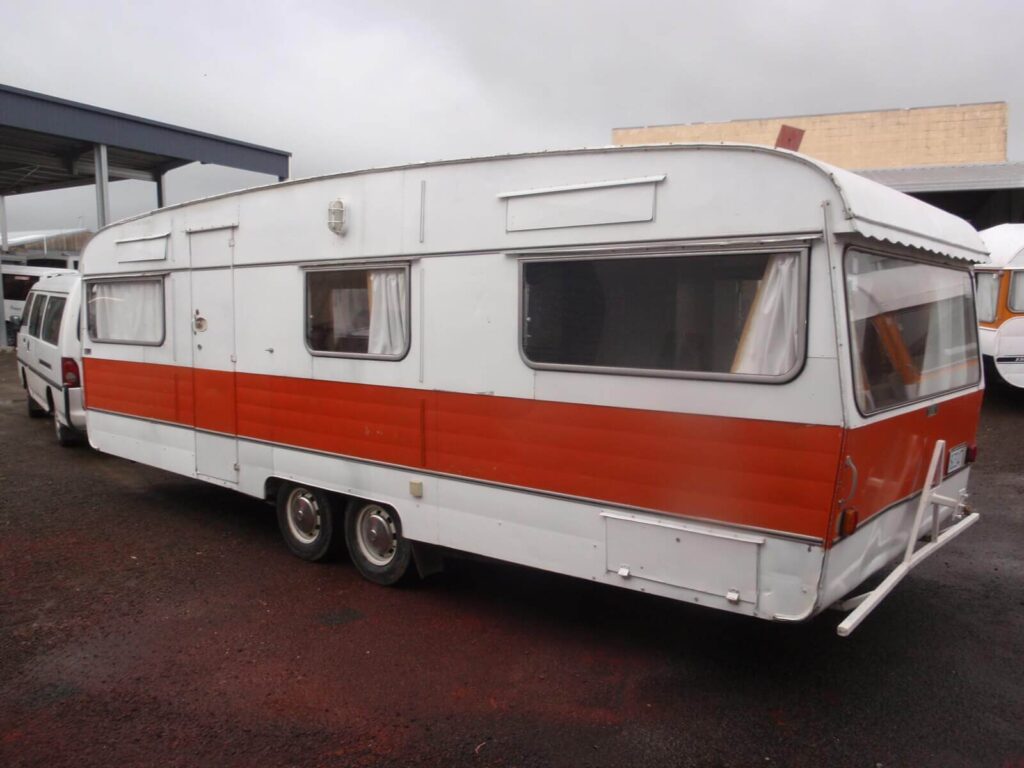 Long-Term Caravan Hire — Large (4 Berth)