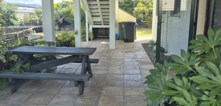 Prime OHOPE Location – Private 2 Bedroom Downstairs Unit