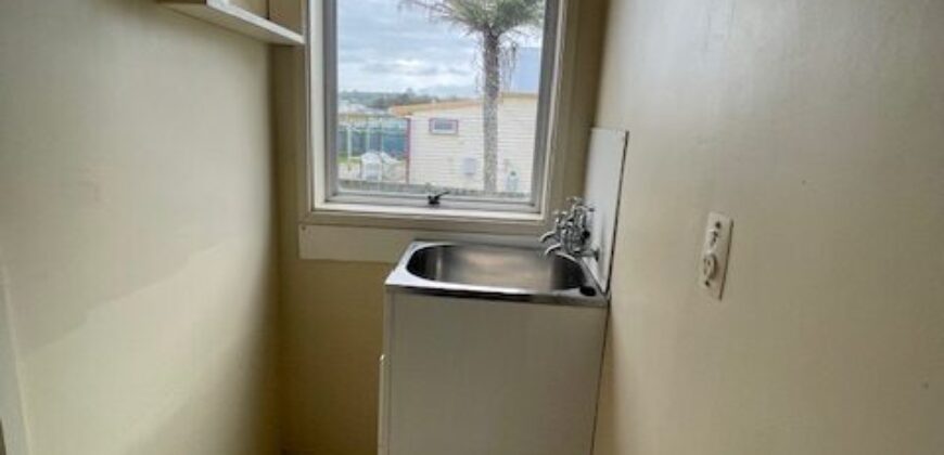 KING ST: EASY WALKING DISTANCE TO RIVER & TOWN