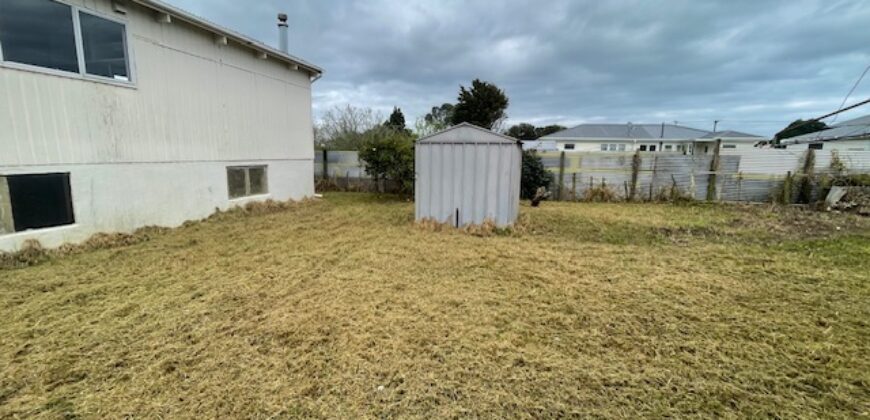 KING ST: EASY WALKING DISTANCE TO RIVER & TOWN