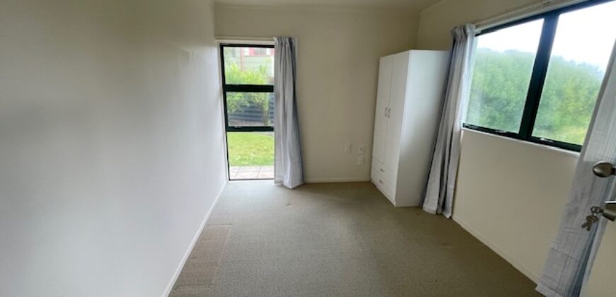 Prime OHOPE Location – Private 2 Bedroom Downstairs Unit