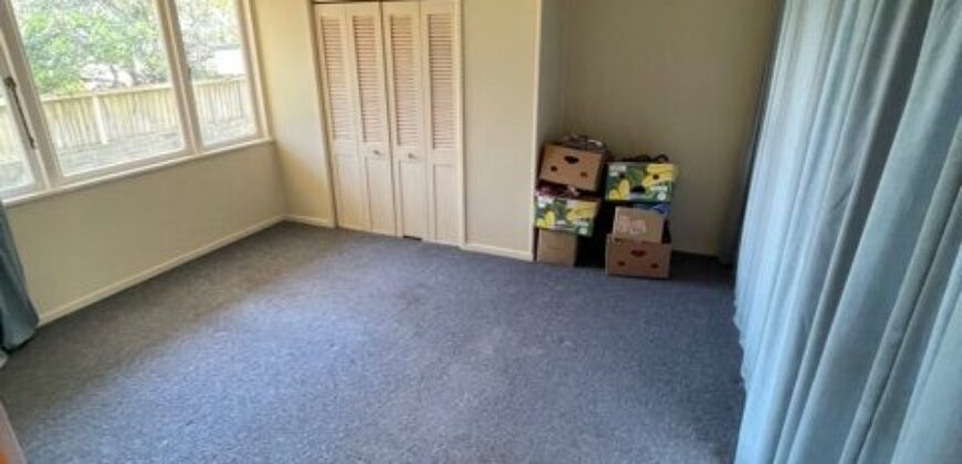 3 Bedroom Home – Great Location Close to Schools and Town