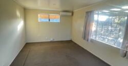 SPACIOUS FRONT UNIT – LONG TERM RENTAL