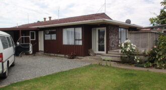 SPACIOUS FRONT UNIT – LONG TERM RENTAL