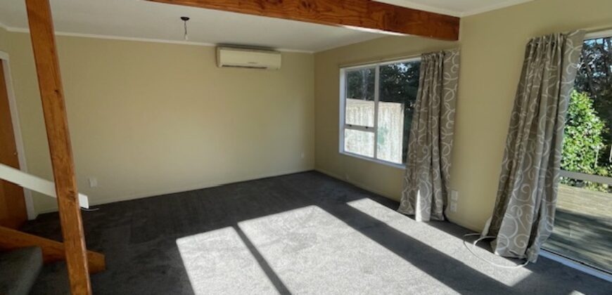REDUCED RENT $545 PER WEEK! Ohiwa Retreat – Harbour Views