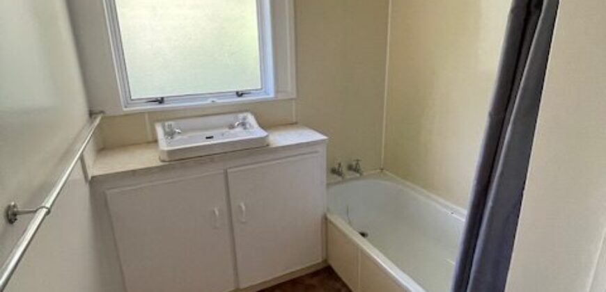 REDUCED RENT $545 PER WEEK! Ohiwa Retreat – Harbour Views