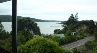 Private Ohiwa Retreat with Harbour Views