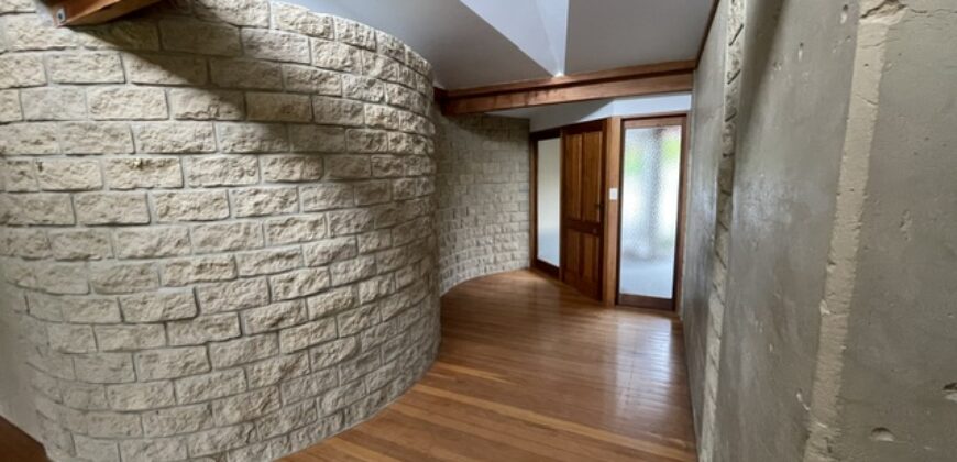 DREAM HOME – STUNNING RENOVATED ARCHITECTURAL RETREAT