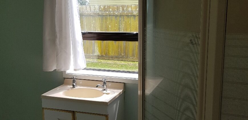 EASY-CARE LIVING – FULLY FENCED & PETS NEGOTIABLE! 🏡