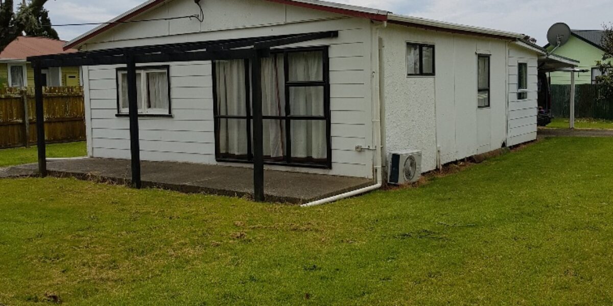 EASY-CARE LIVING – FULLY FENCED & PETS NEGOTIABLE! 🏡