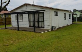 EASY-CARE LIVING – FULLY FENCED & PETS NEGOTIABLE! 🏡