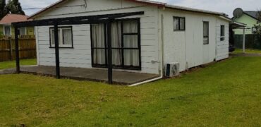 EASY-CARE LIVING – FULLY FENCED & PETS NEGOTIABLE! 🏡