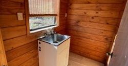 Peaceful Rural Retreat – Private, Fully Fenced & Pet Friendly