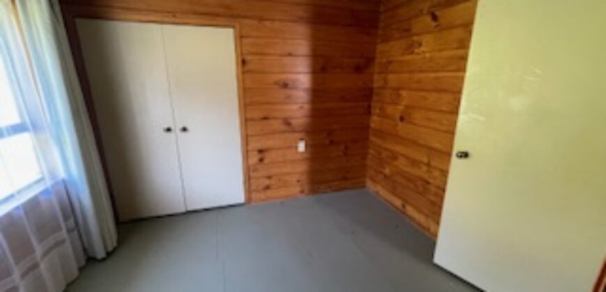 Peaceful Rural Retreat – Private, Fully Fenced & Pet Friendly